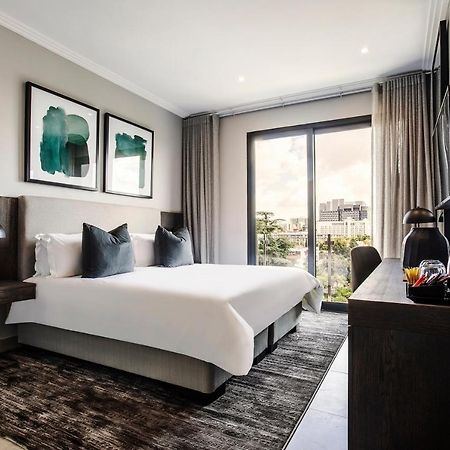 The Catalyst Apartment Hotel By Newmark Johannesburg Bagian luar foto